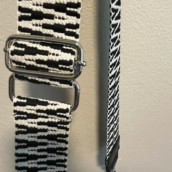 Vera Pelle Crossbody Bag - Picture 3 of 16